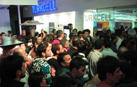 Turkcell iPhone 3G - Heyecanli Bekleyis